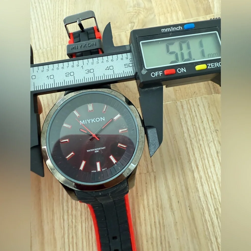 Miykon mens black and red casual watch NEW BATTERY